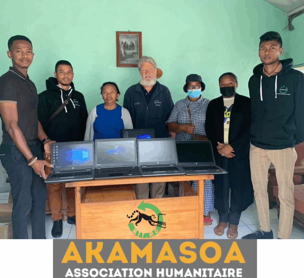 Don de 5 ordinateurs portables à l’association AKAMASOA 💻💙