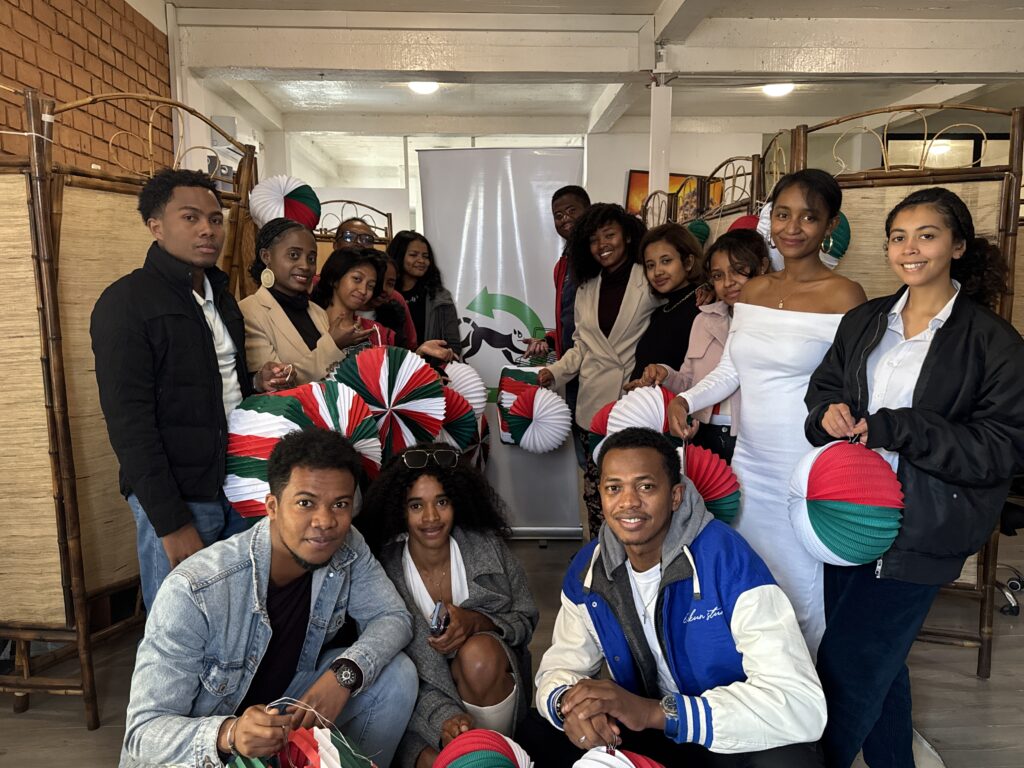🎉🇲🇬 Spéciale dédicace pour la fête de l’Indépendance de Madagascar ! 🇲🇬🎉